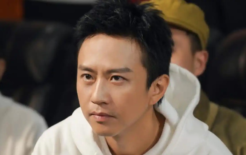 光影中的百变人生,邓超演技高光电影全解析 - 品悦舍