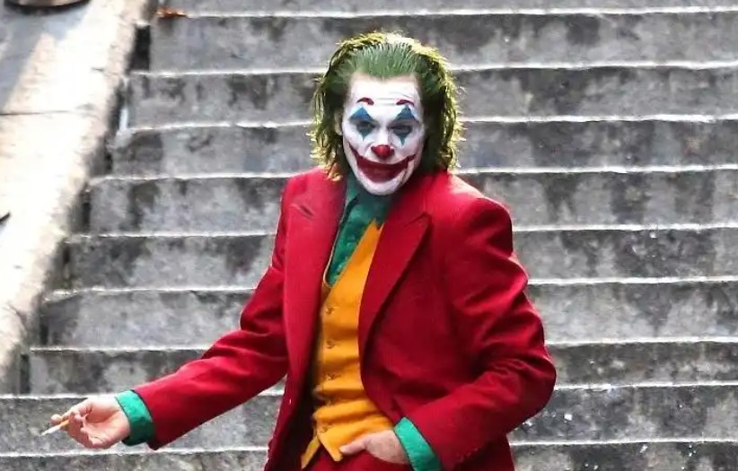 五部小丑主题电影深度推荐 - 品悦舍